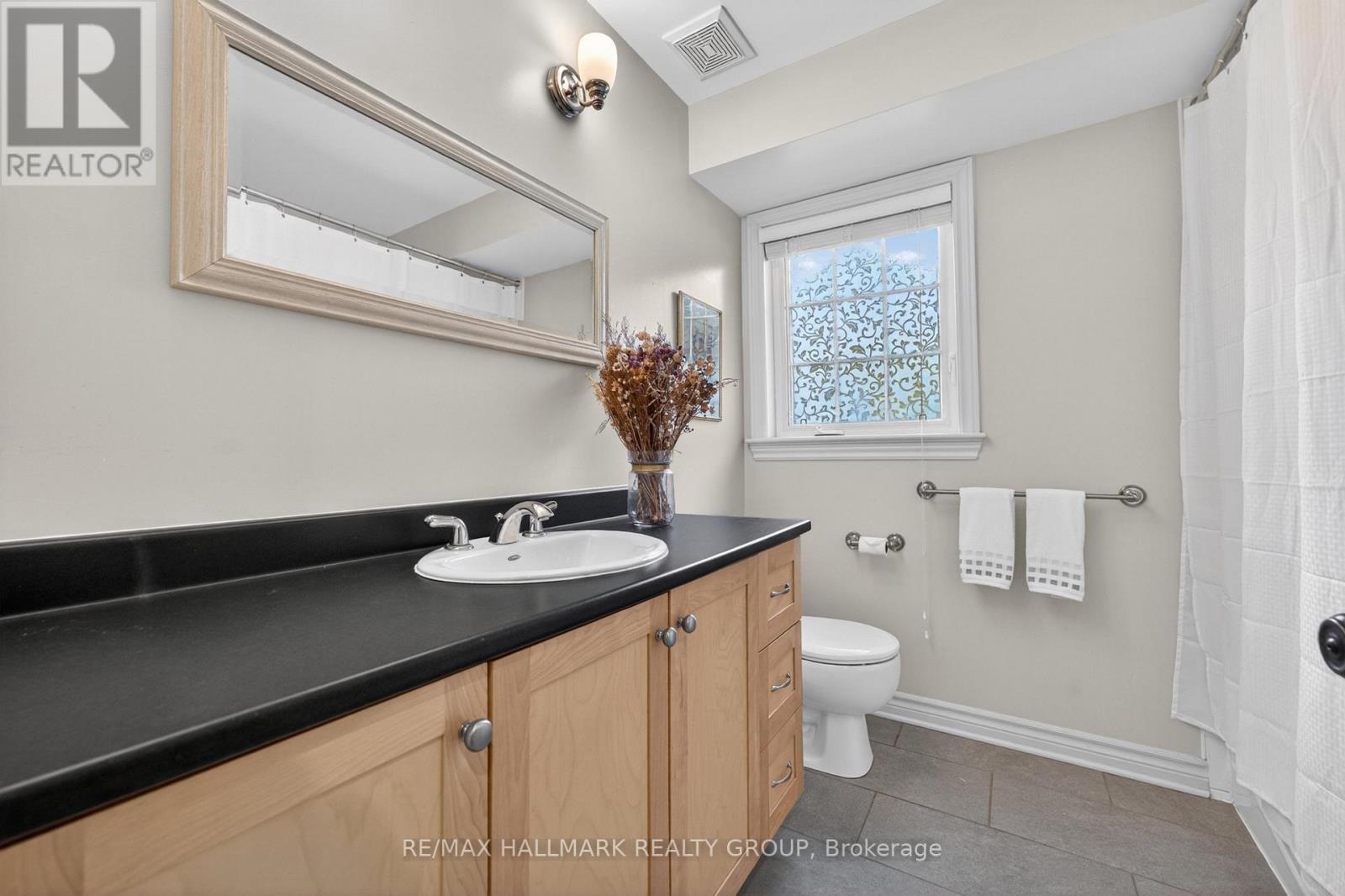 320 Iona Street, Ottawa, ON
