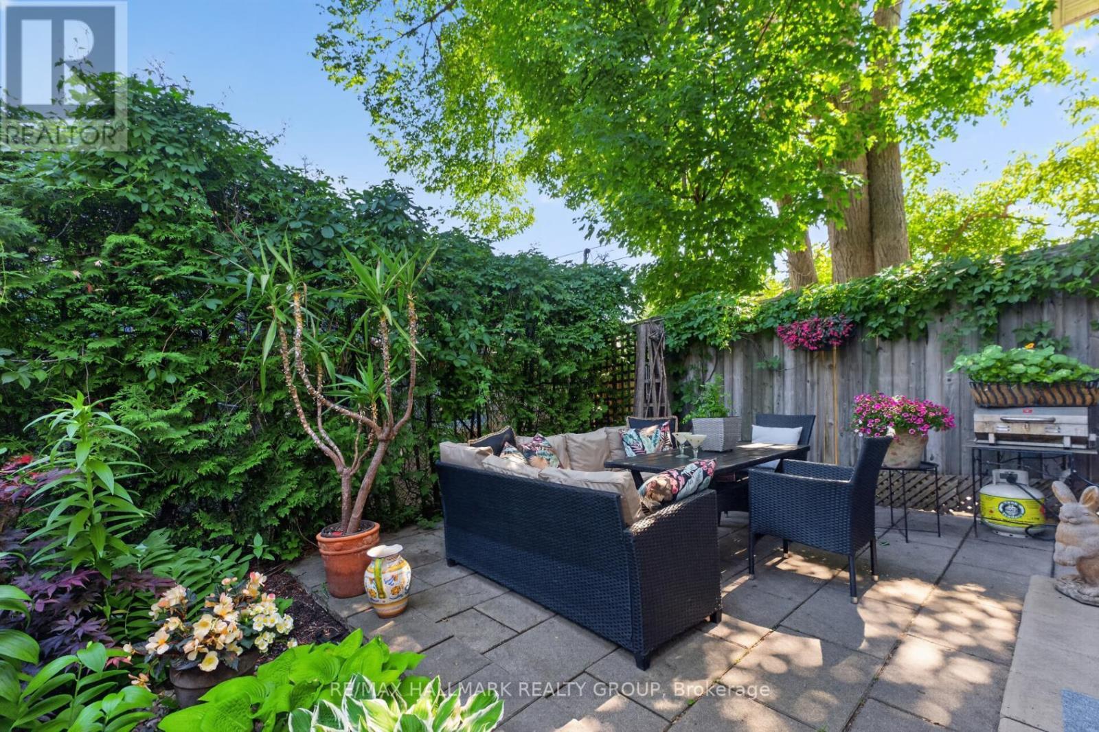 320 Iona Street, Ottawa, ON