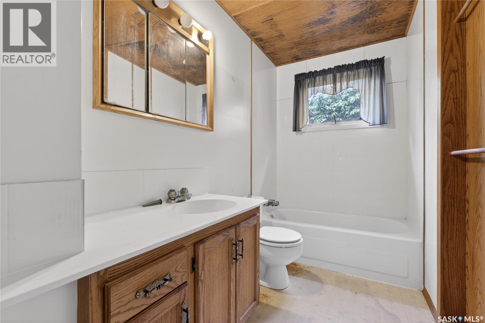 107 Grant Street, Saskatoon, SK