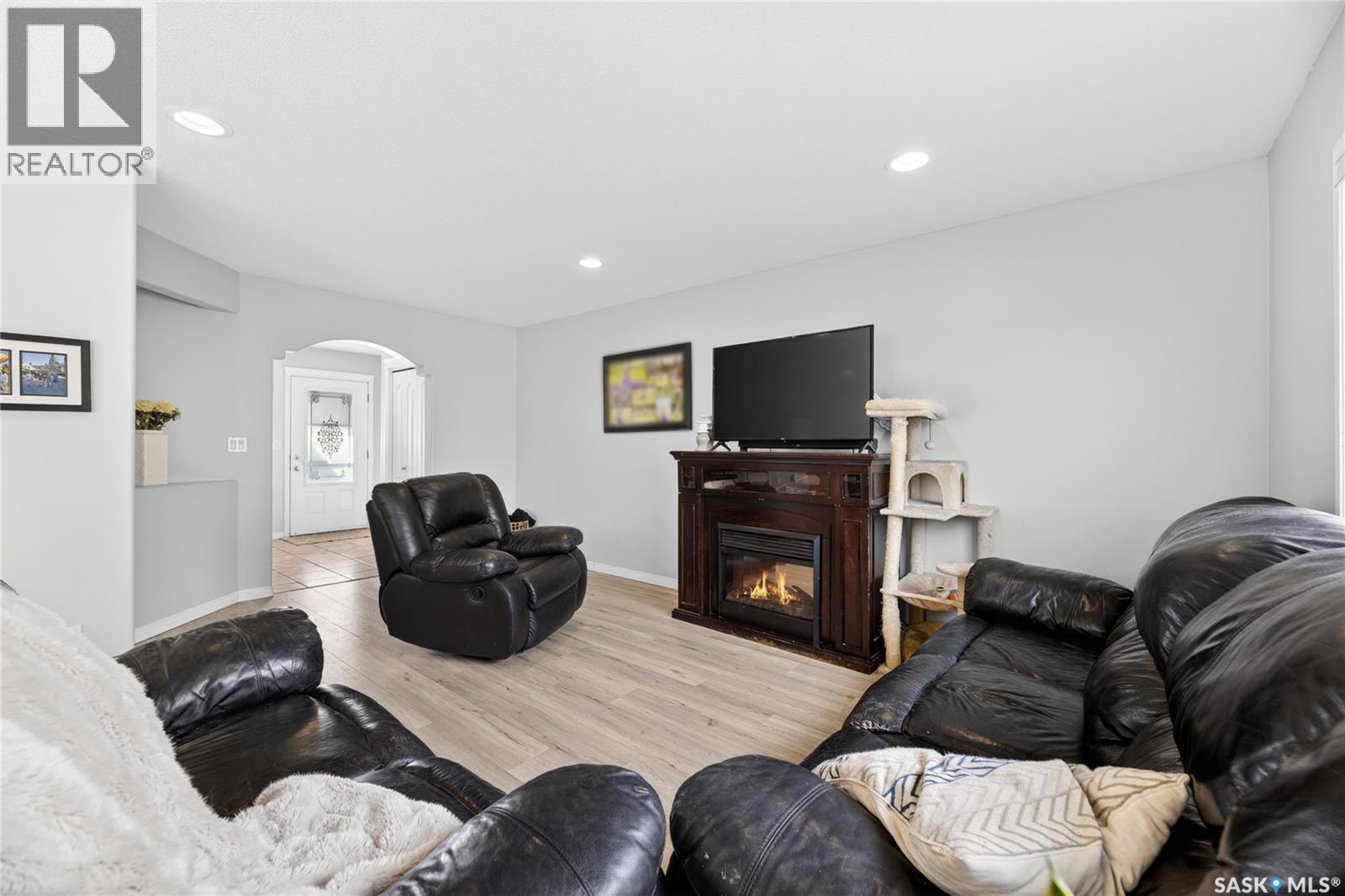 526 Beckett Crescent, Saskatoon, SK