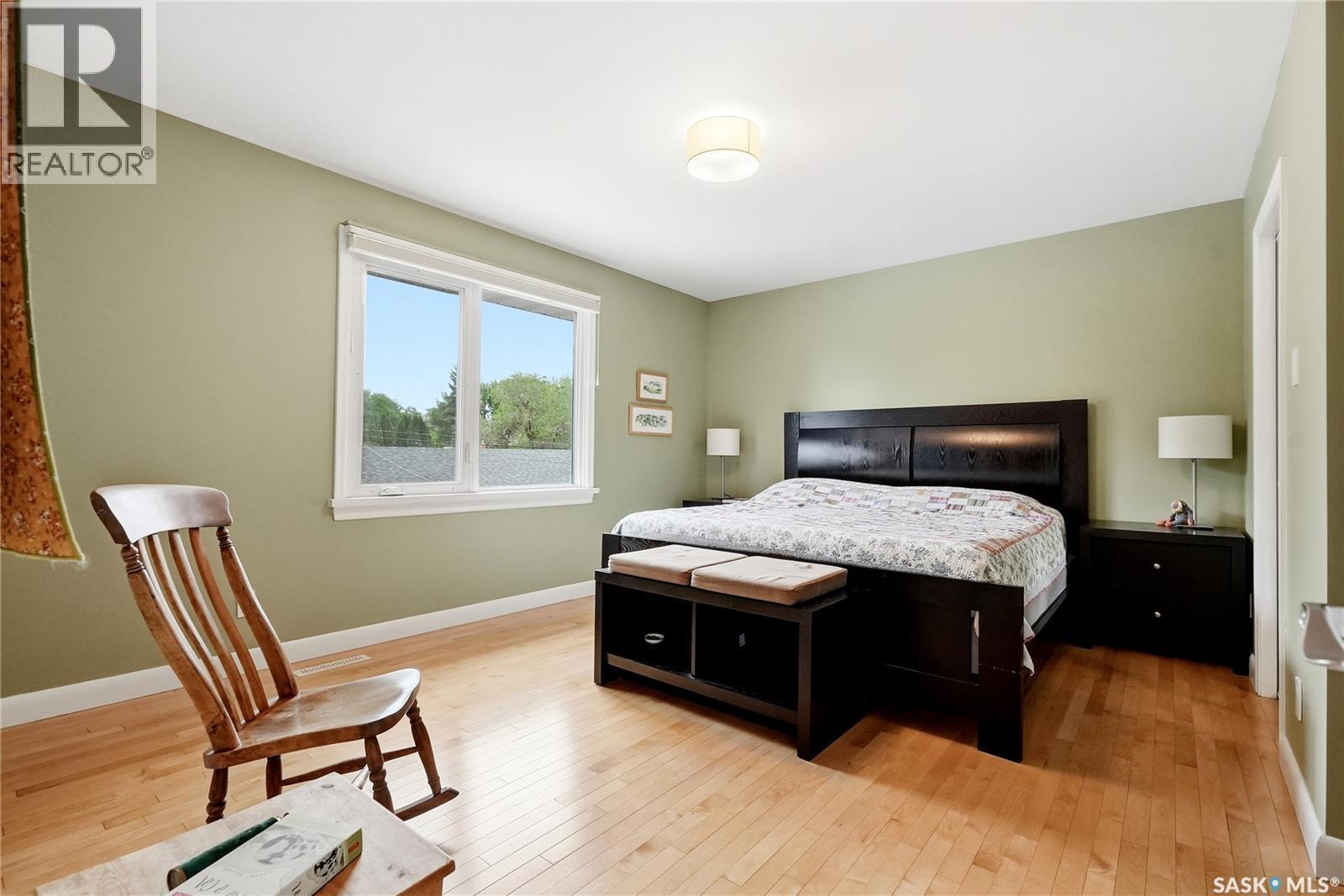 1401 13Th Street E, Saskatoon, SK