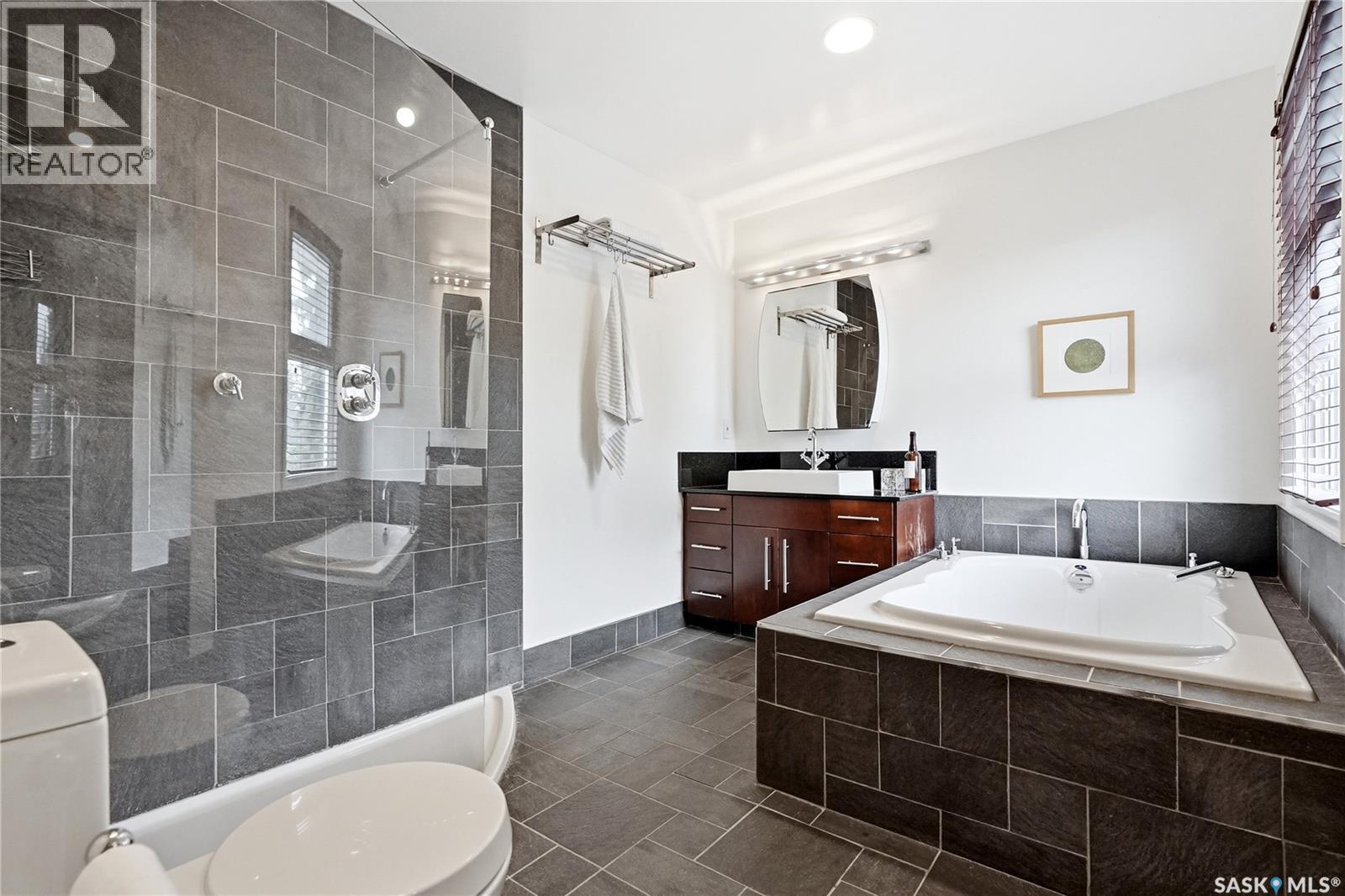 1401 13Th Street E, Saskatoon, SK