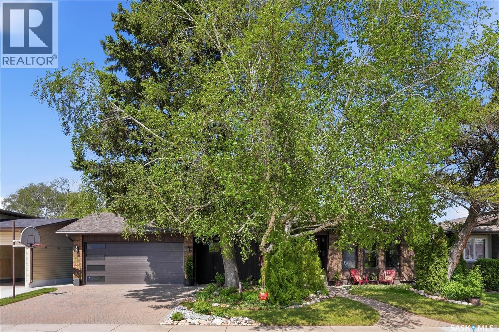 111 Richardt Place, Saskatoon, SK