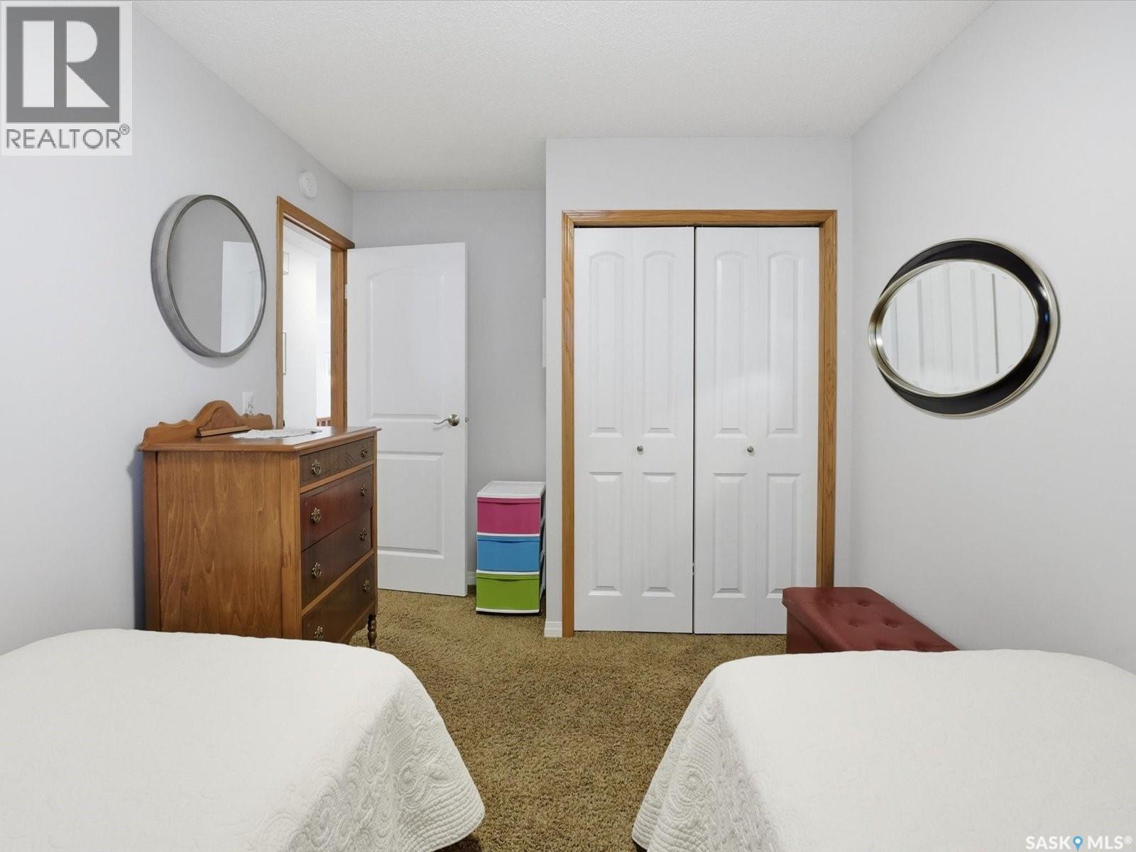 106 Jan Crescent, Saskatoon, SK