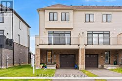 24 BEE CRESCENT Brantford, ON N3T 0V7