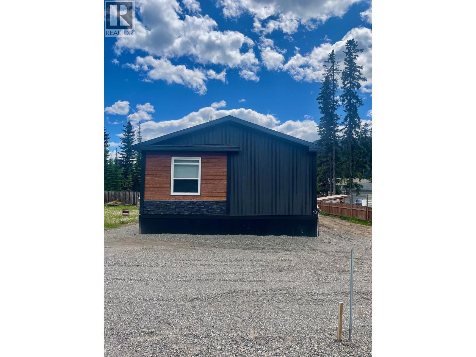 10 Chimo Crescent, Elkford, BC