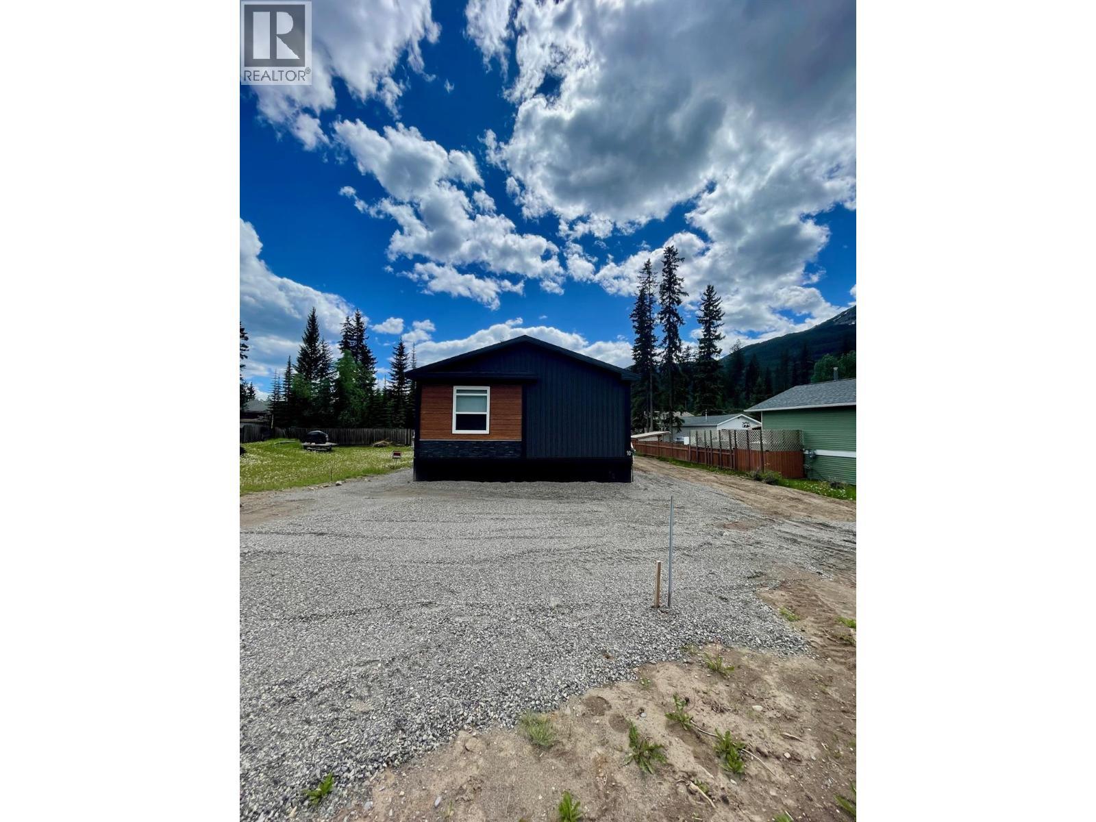 10 Chimo Crescent, Elkford, BC