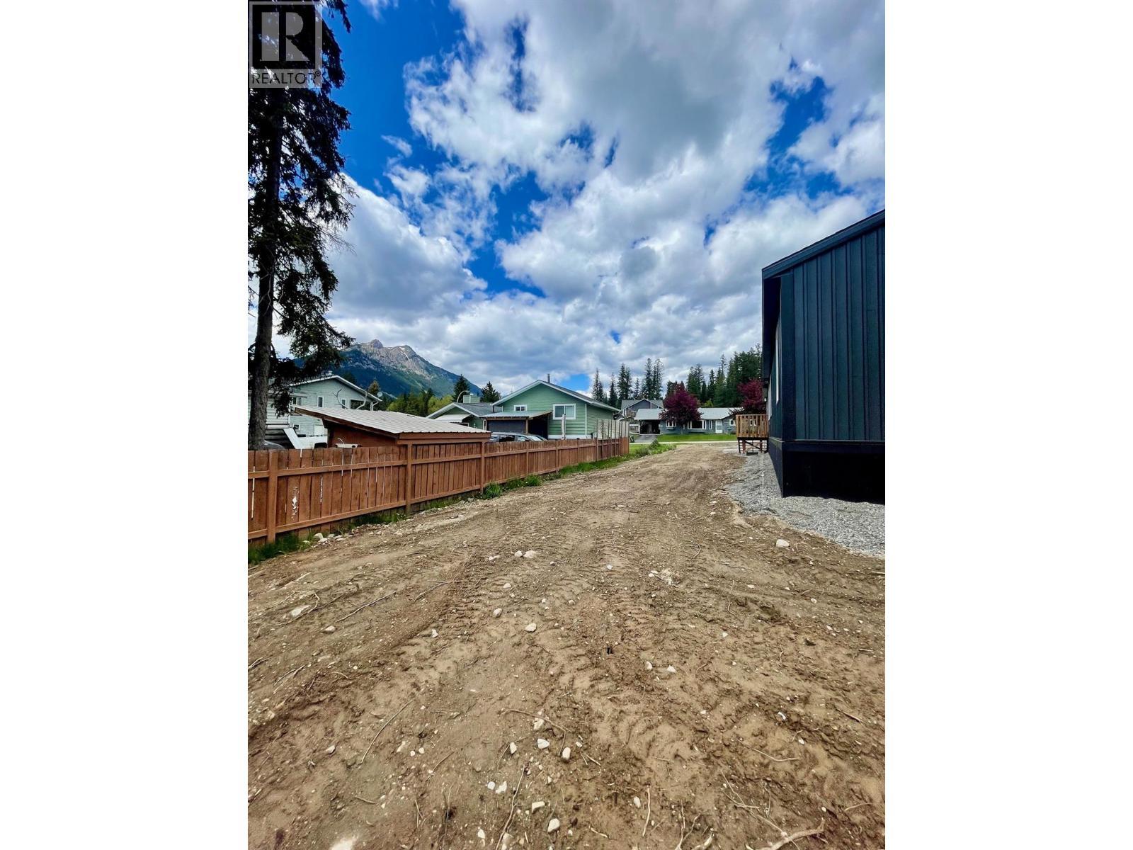 10 Chimo Crescent, Elkford, BC