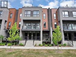 SUNNY SOUTH FACING - TONS OF NATURAL LIGHT -