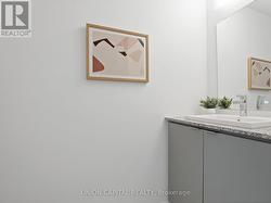 POWDER ROOM -