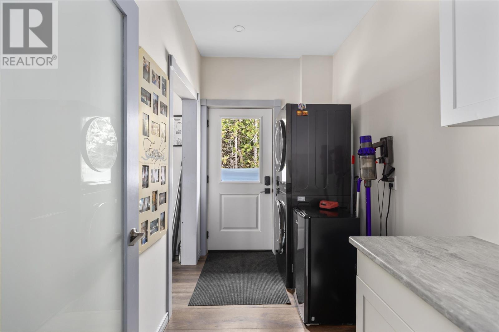 12 Lake Dr, Blind River, ON