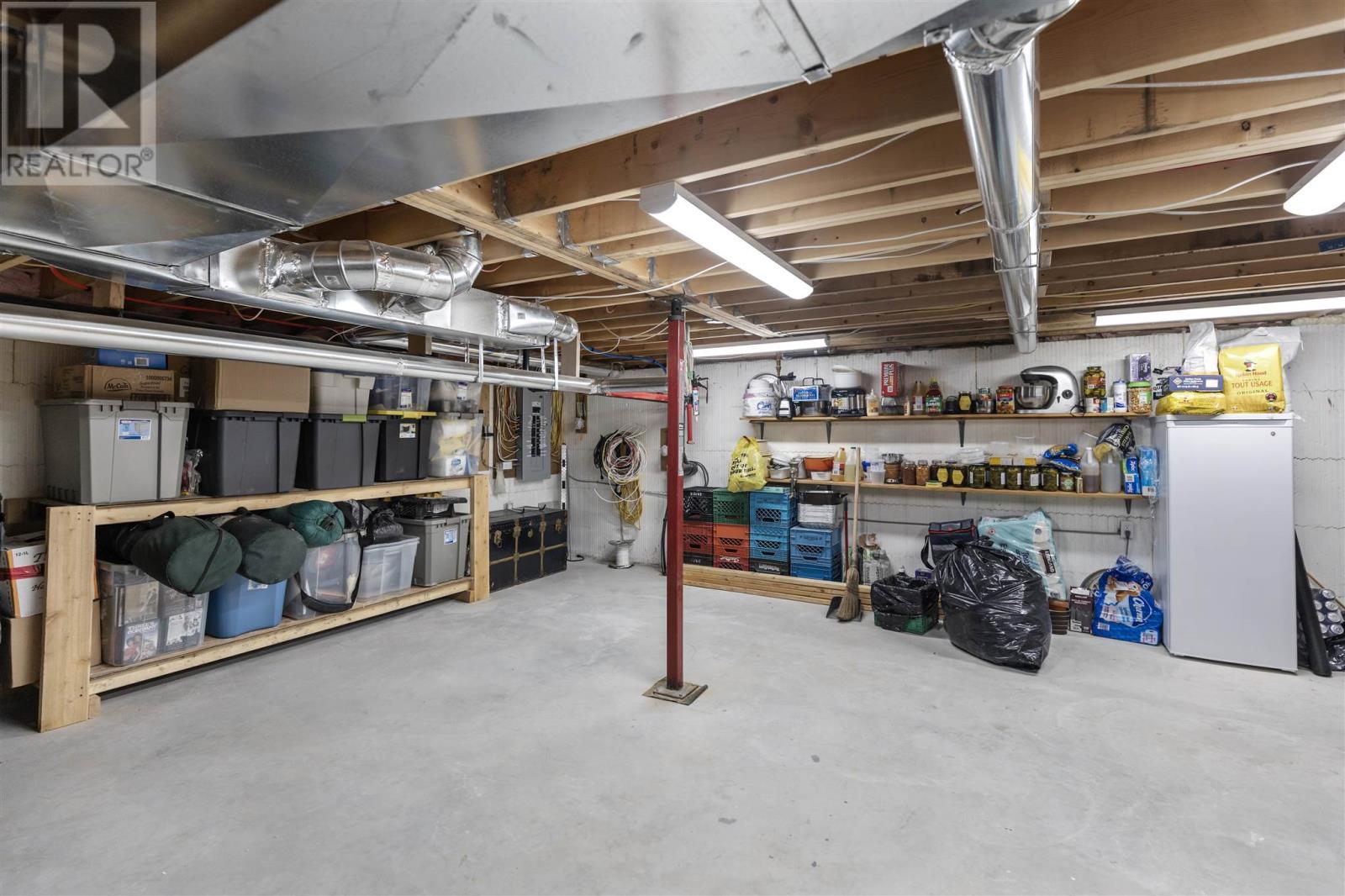12 Lake Dr, Blind River, ON