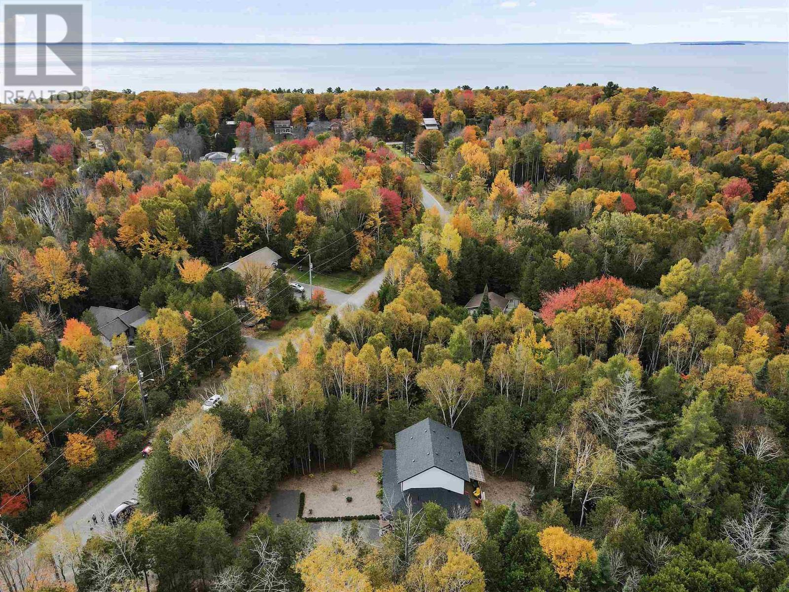 12 Lake Dr, Blind River, ON
