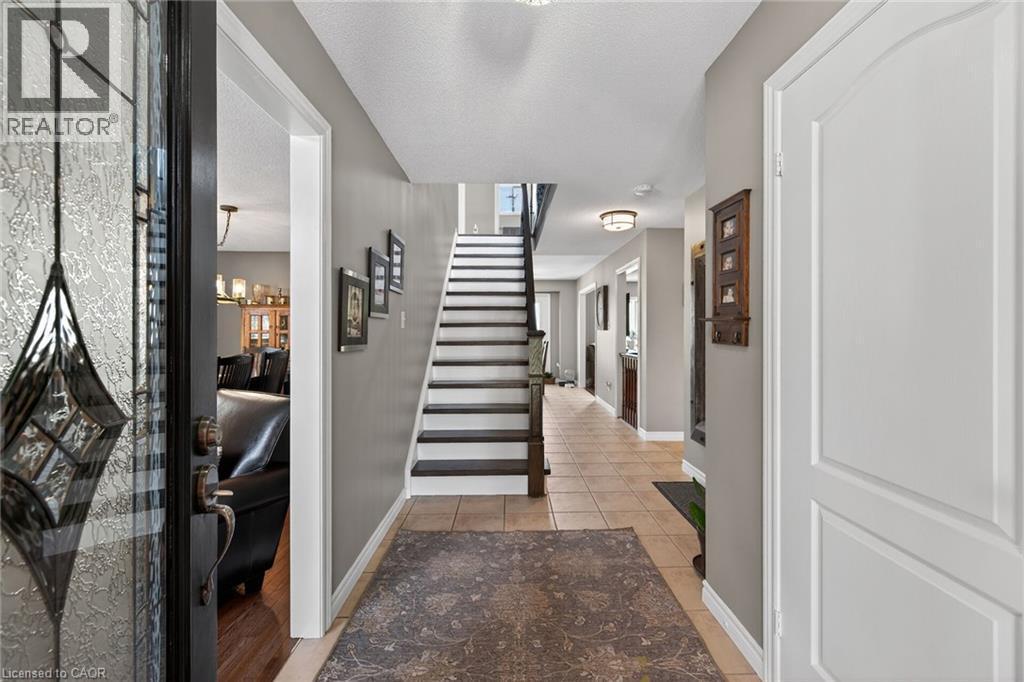 60 Dunrobin Drive, Caledonia, ON