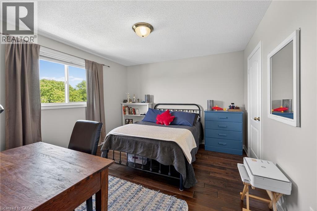 60 Dunrobin Drive, Caledonia, ON