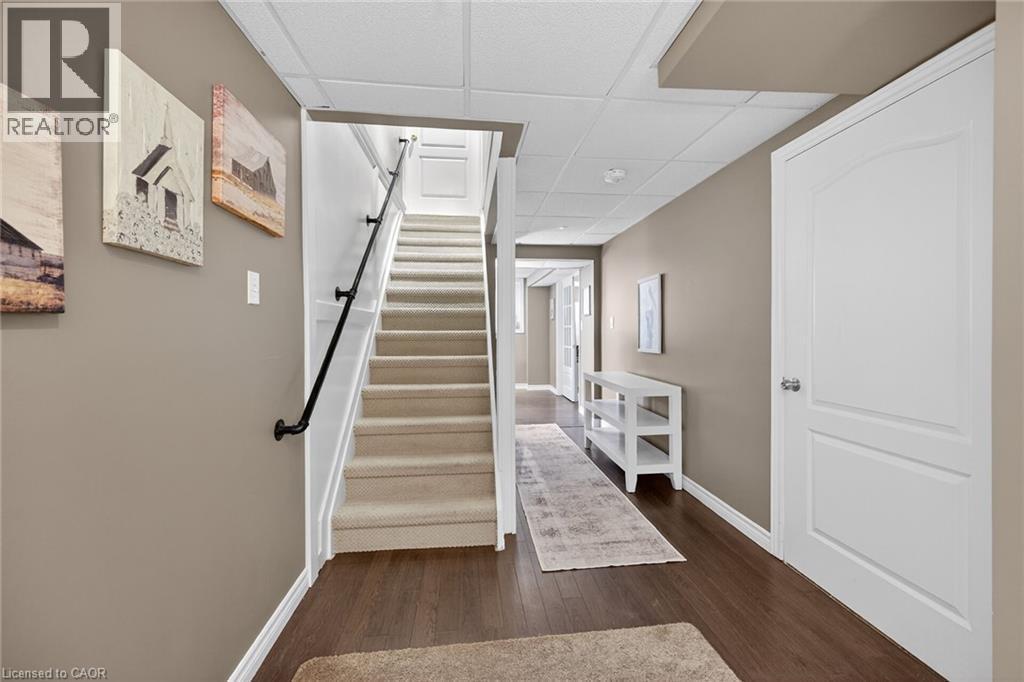 60 Dunrobin Drive, Caledonia, ON