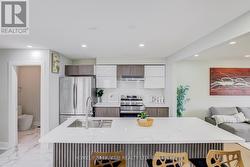 122 ORMOND DRIVE Oshawa, ON L1G 6T4