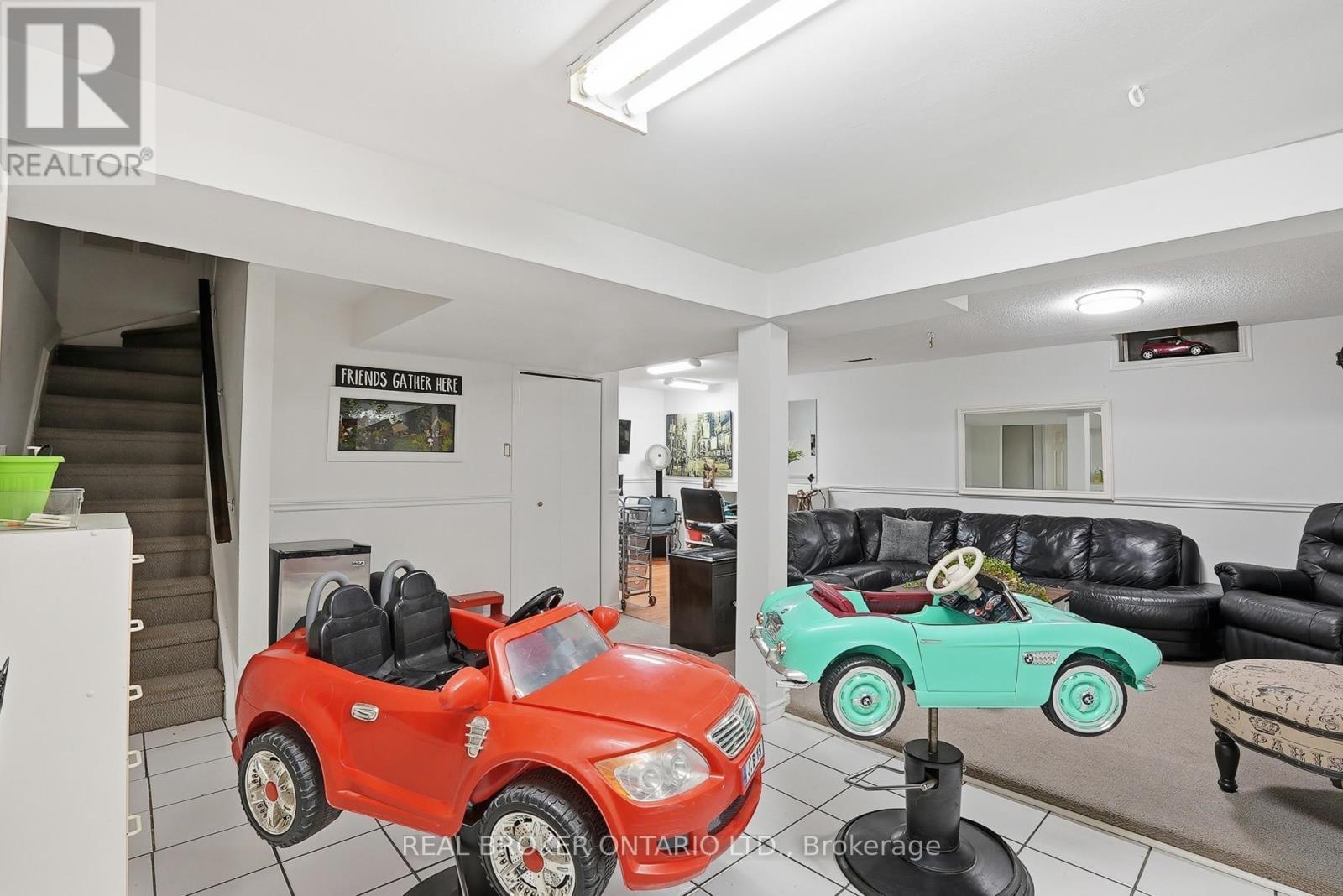 3260 Woodcroft Crescent, Burlington, ON