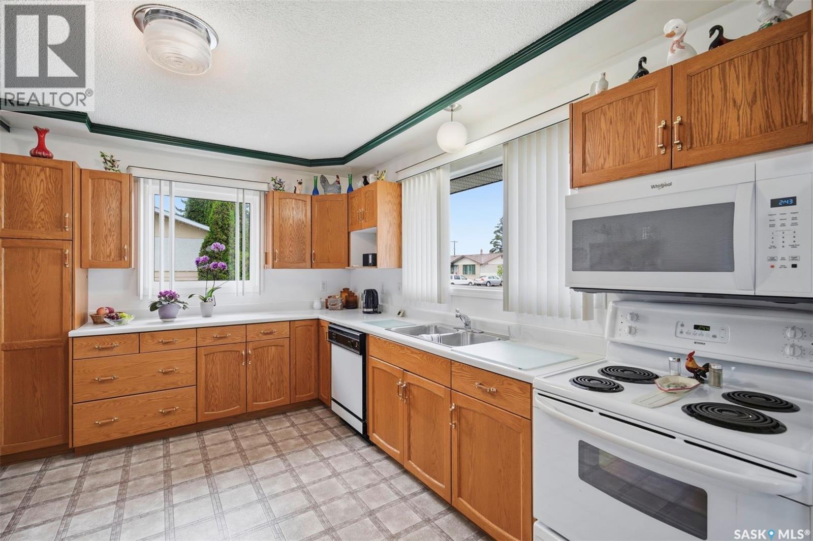 1019 Mcmillan Avenue, Saskatoon, SK