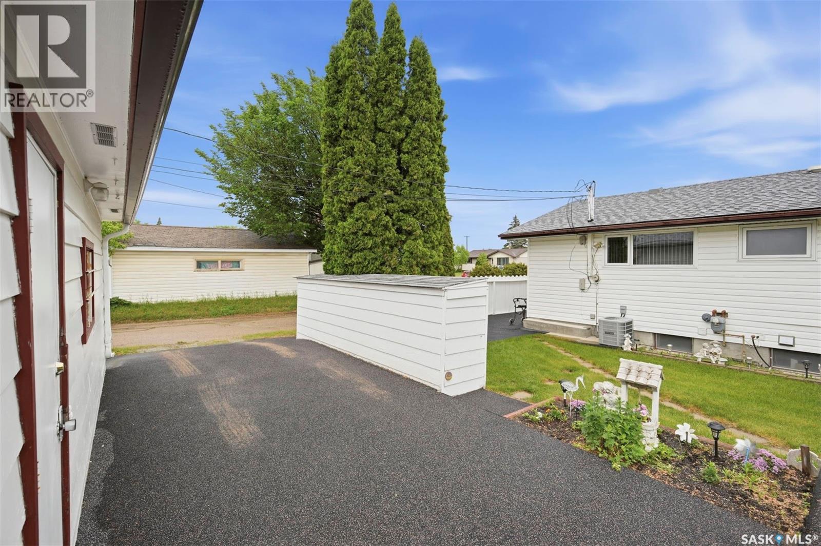 1019 Mcmillan Avenue, Saskatoon, SK