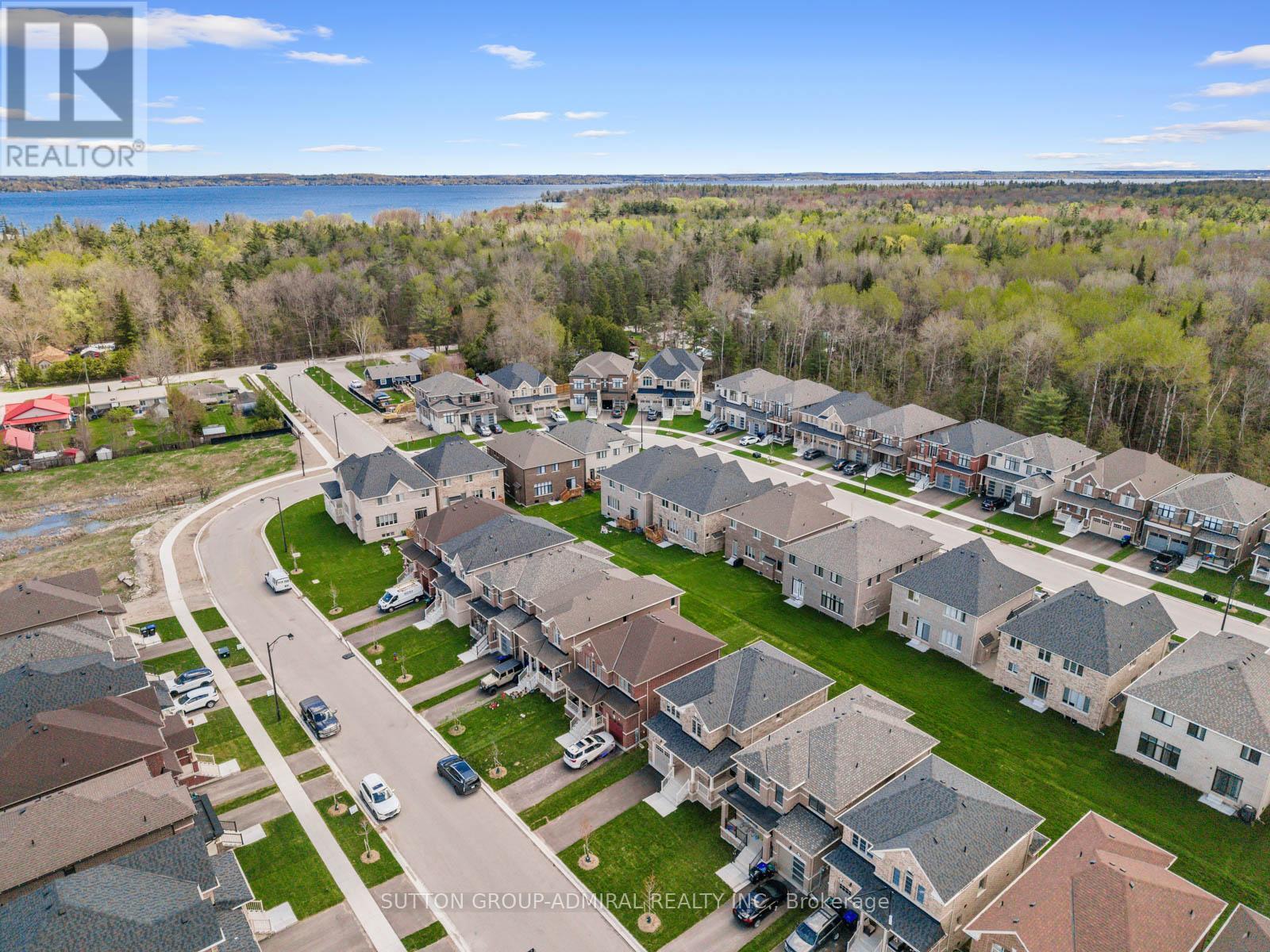 1285 Davis Loop, Innisfil, ON