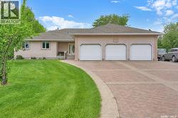 33 Lott ROAD White City, SK S4L 5B1