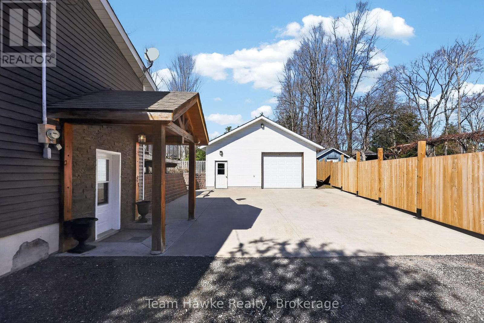 14 Sarna Drive, Tiny, ON