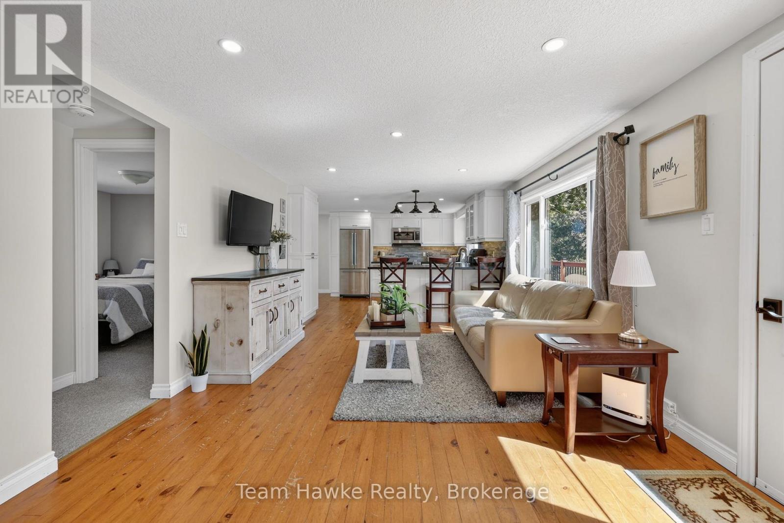 14 Sarna Drive, Tiny, ON