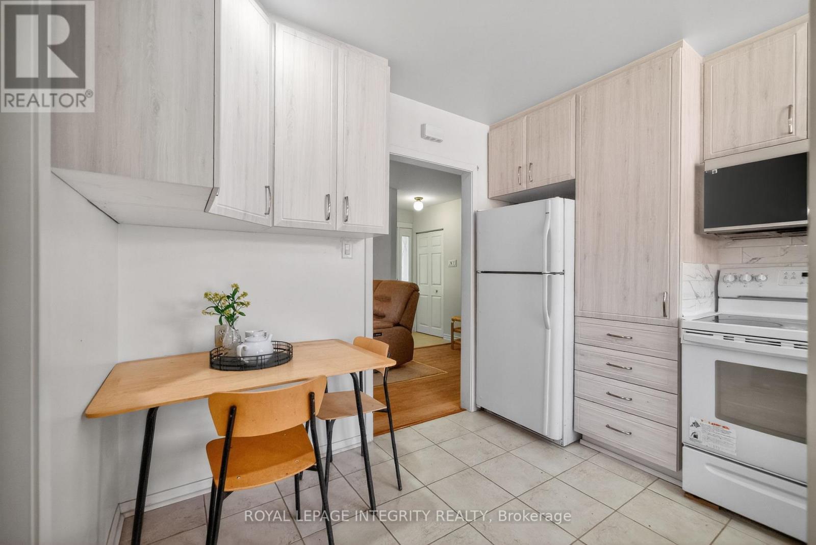 619 Blanchard Crescent, Ottawa, ON