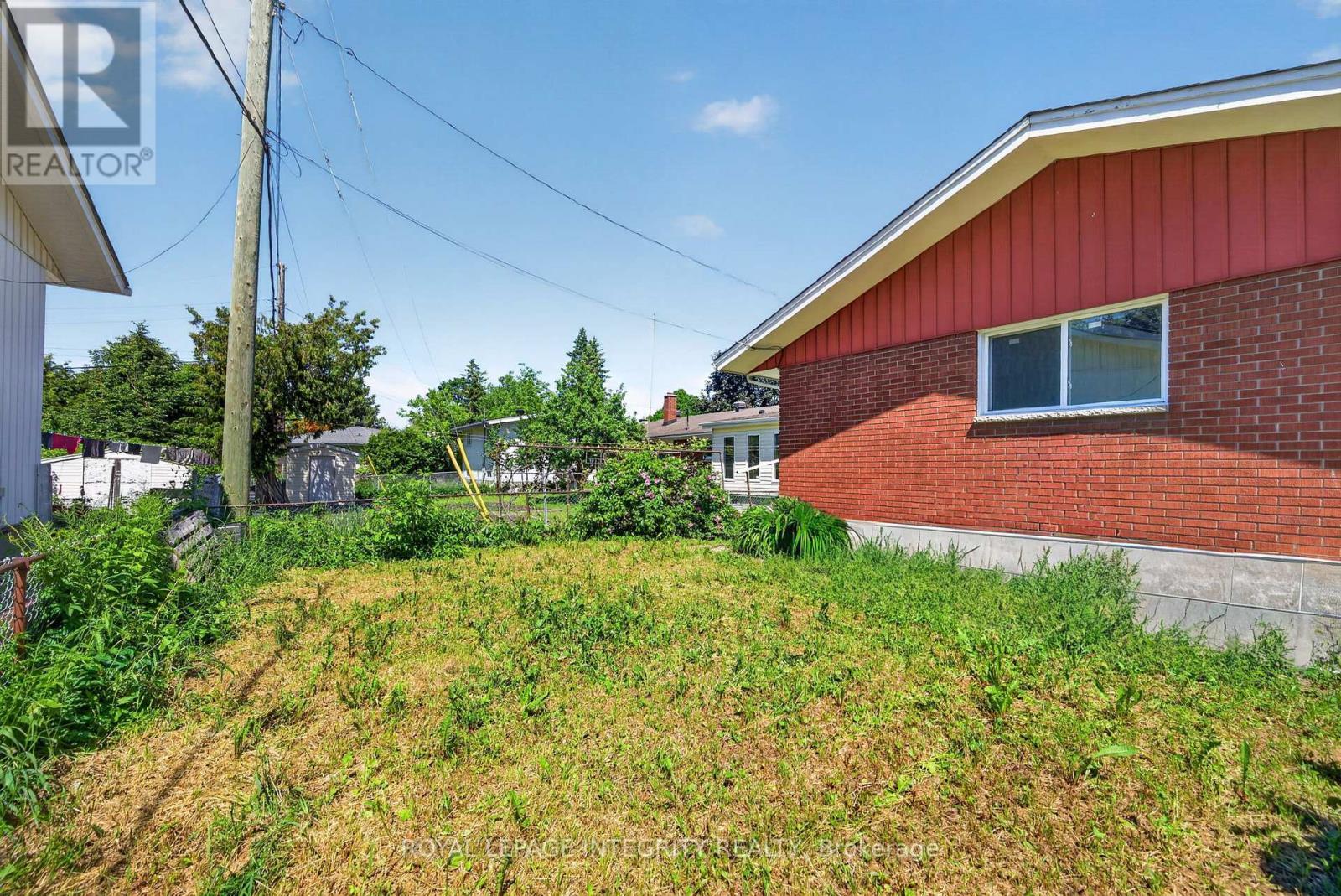 619 Blanchard Crescent, Ottawa, ON