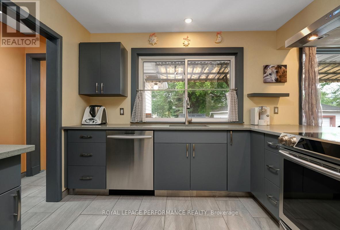 102 Donald Street, Ottawa, ON