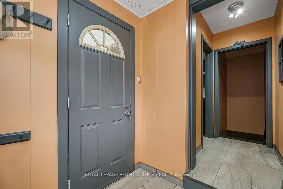 102 Donald Street, Ottawa, ON