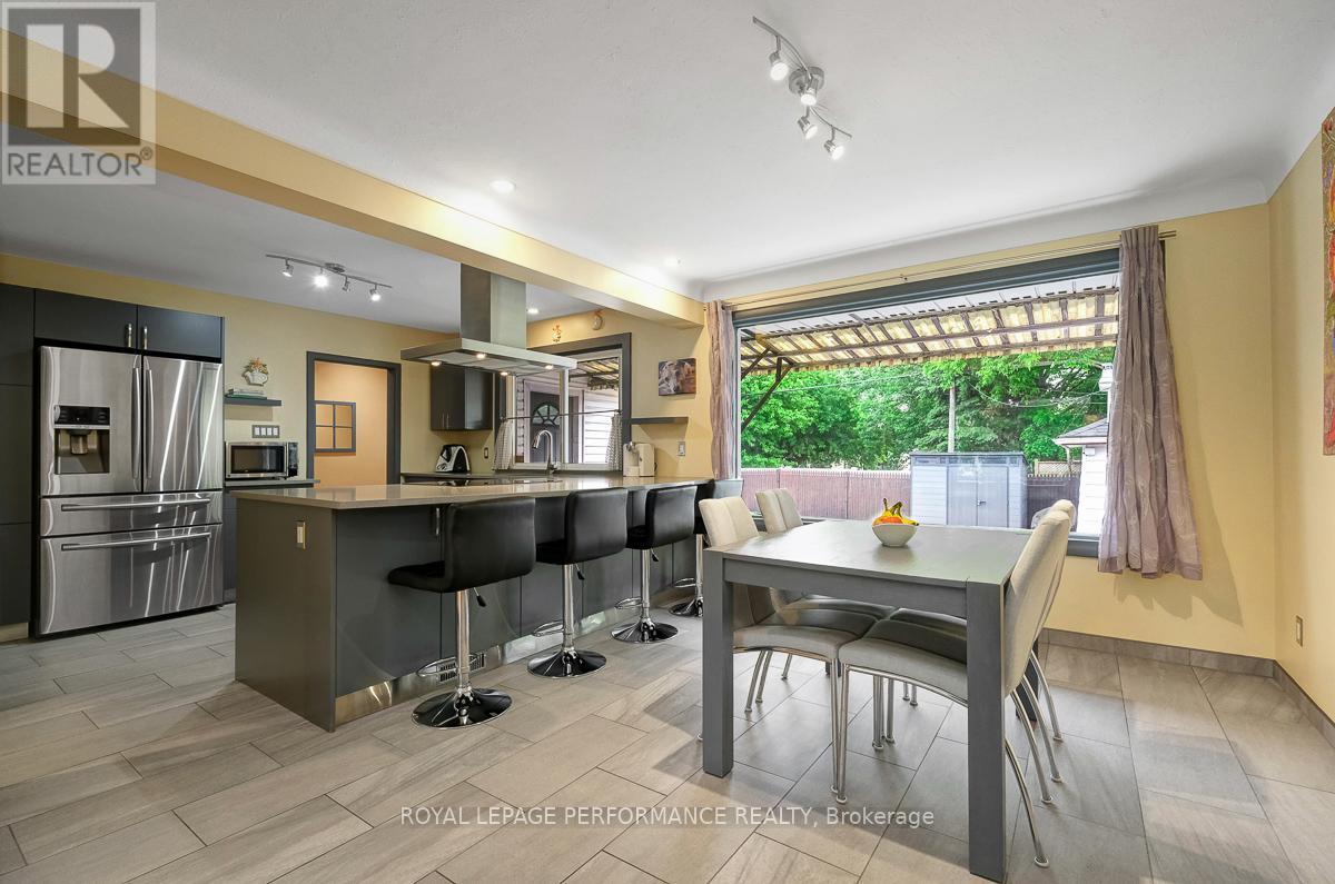 102 Donald Street, Ottawa, ON