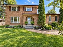 3 COOKE COURT Belleville (Belleville Ward), ON K8N 5N4