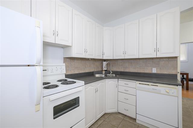450 Arbuthnot St, Winnipeg, MB