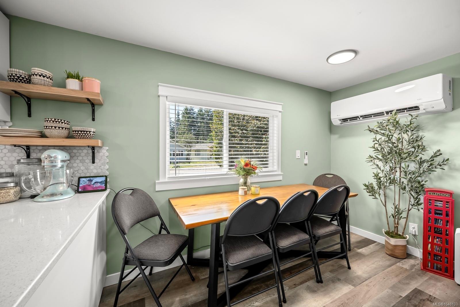 2102 Stadacona Dr, Comox, BC