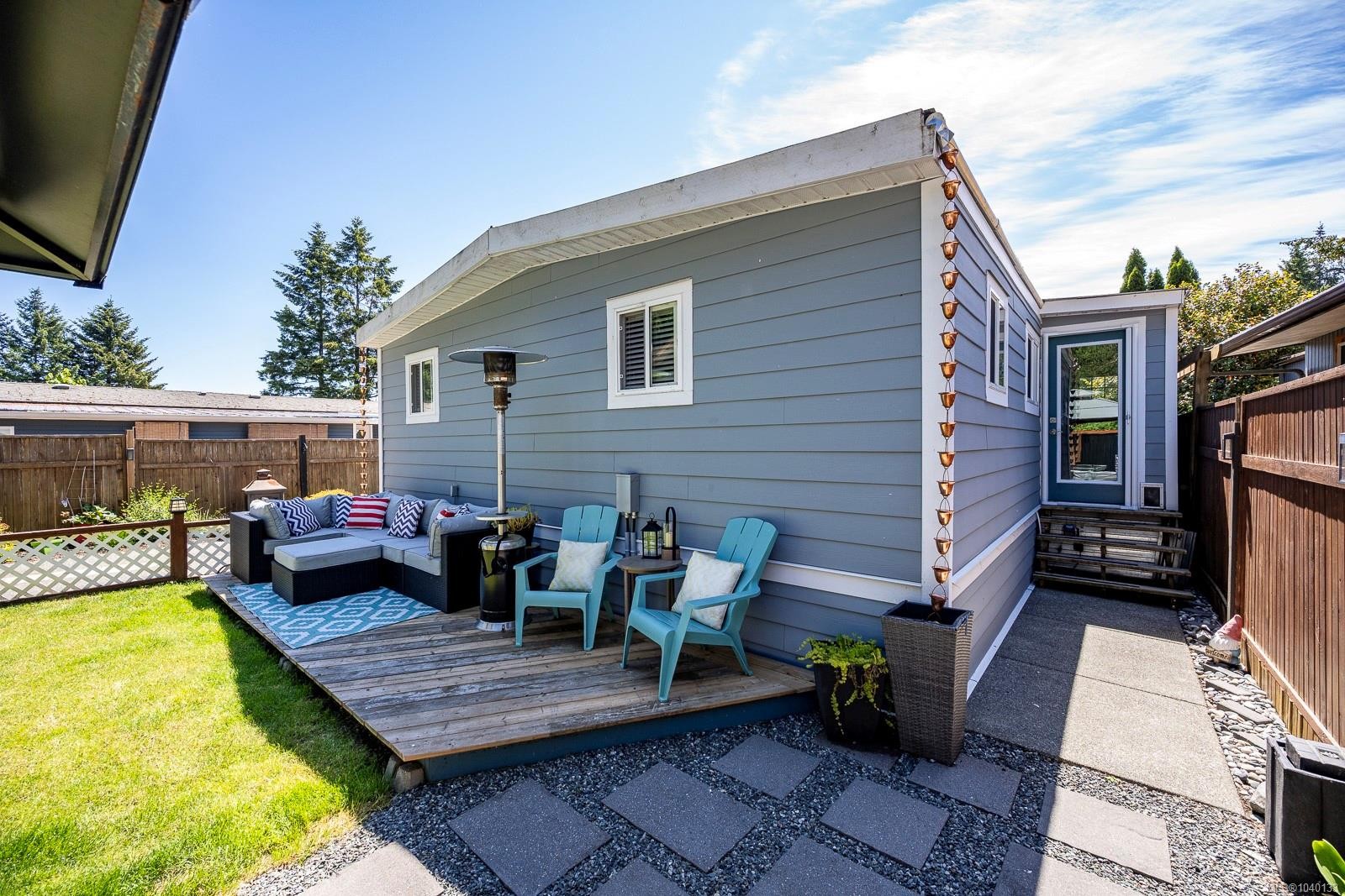 2102 Stadacona Dr, Comox, BC