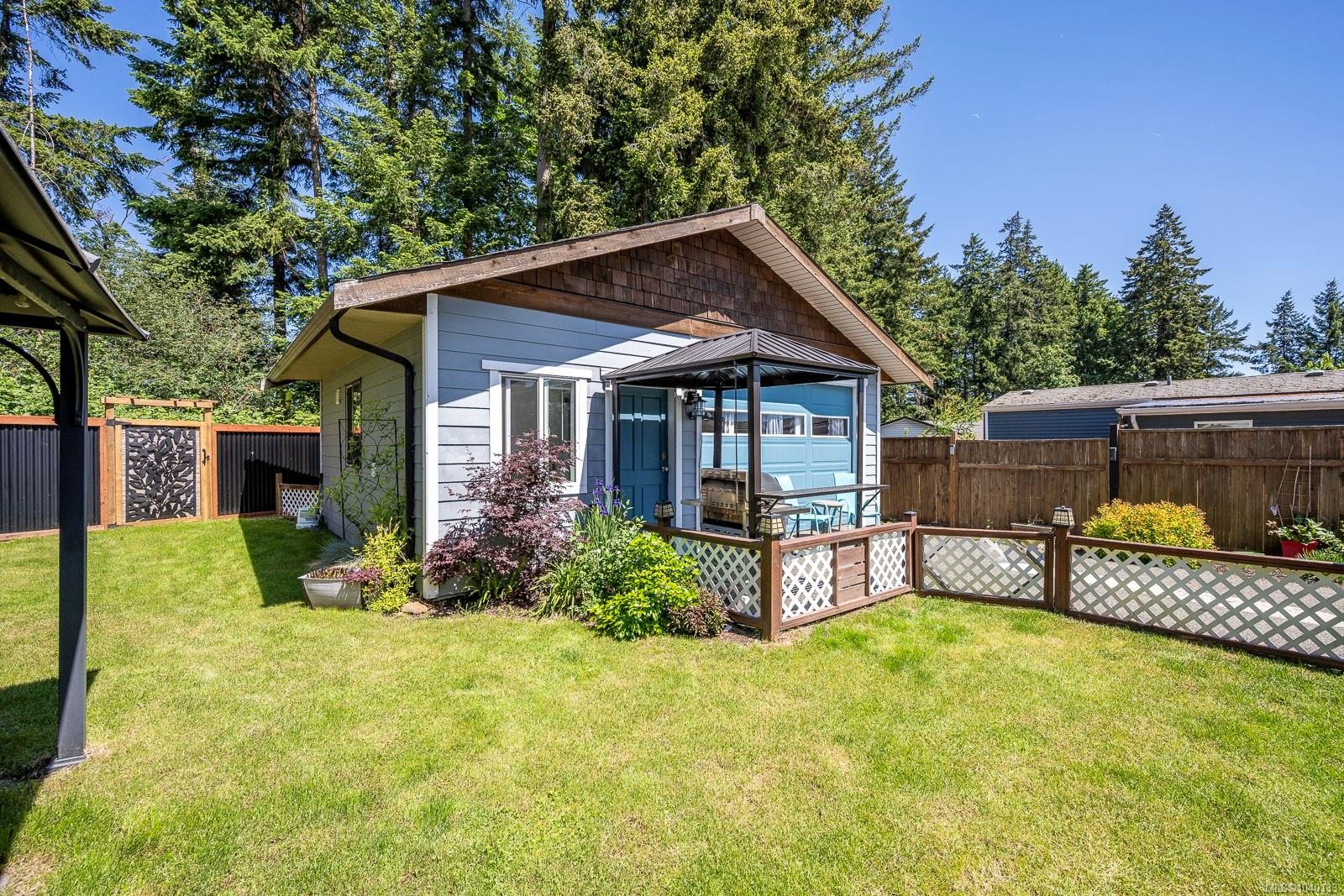 2102 Stadacona Dr, Comox, BC