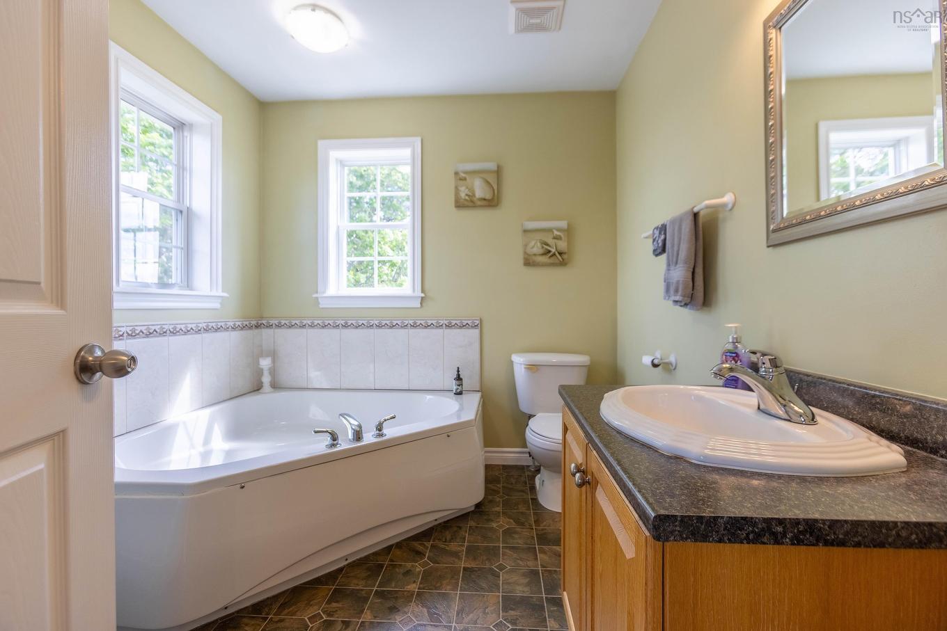 194 King Street, Parrsboro, NS