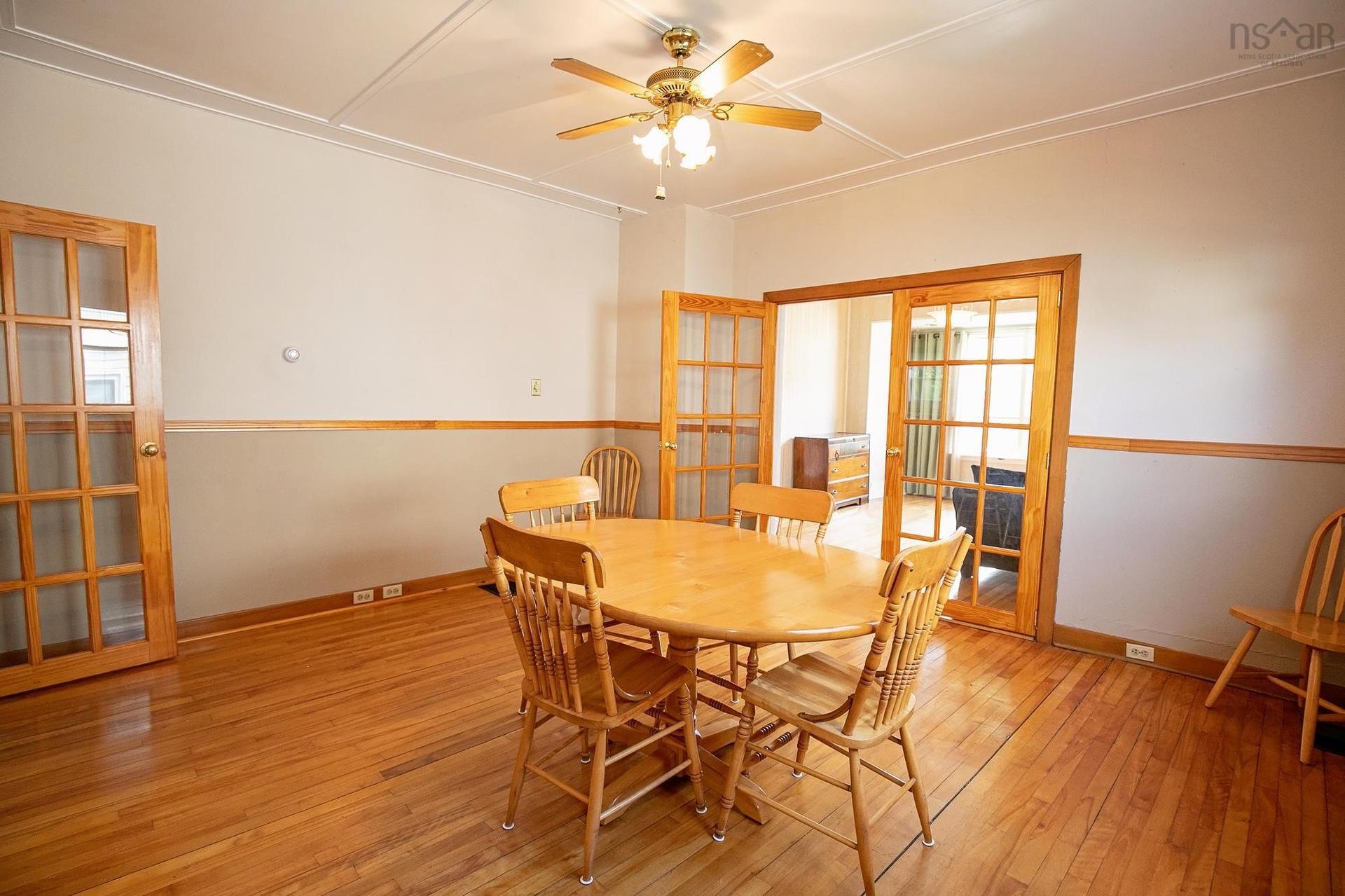 14 Clifford Street, Amherst, NS
