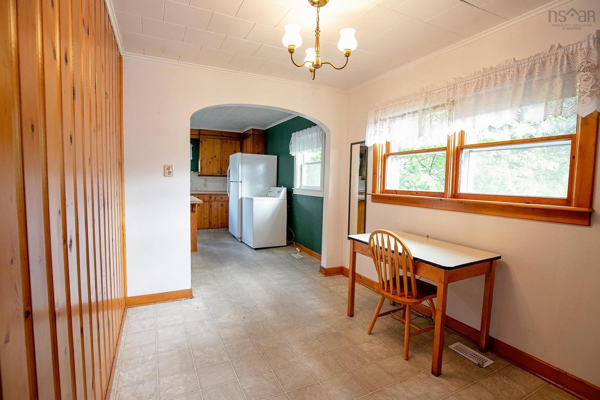 14 Clifford Street, Amherst, NS