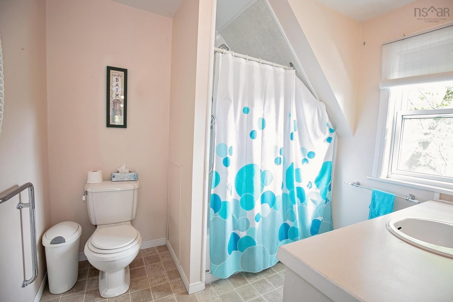 14 Clifford Street, Amherst, NS