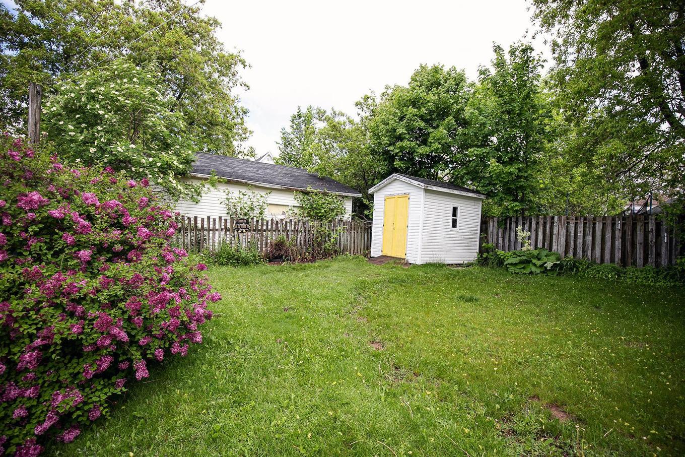 14 Clifford Street, Amherst, NS