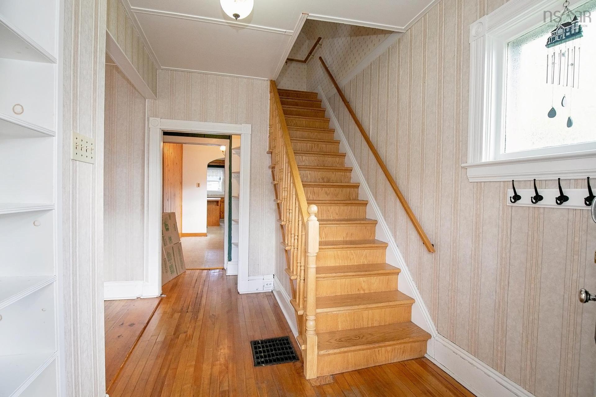 14 Clifford Street, Amherst, NS
