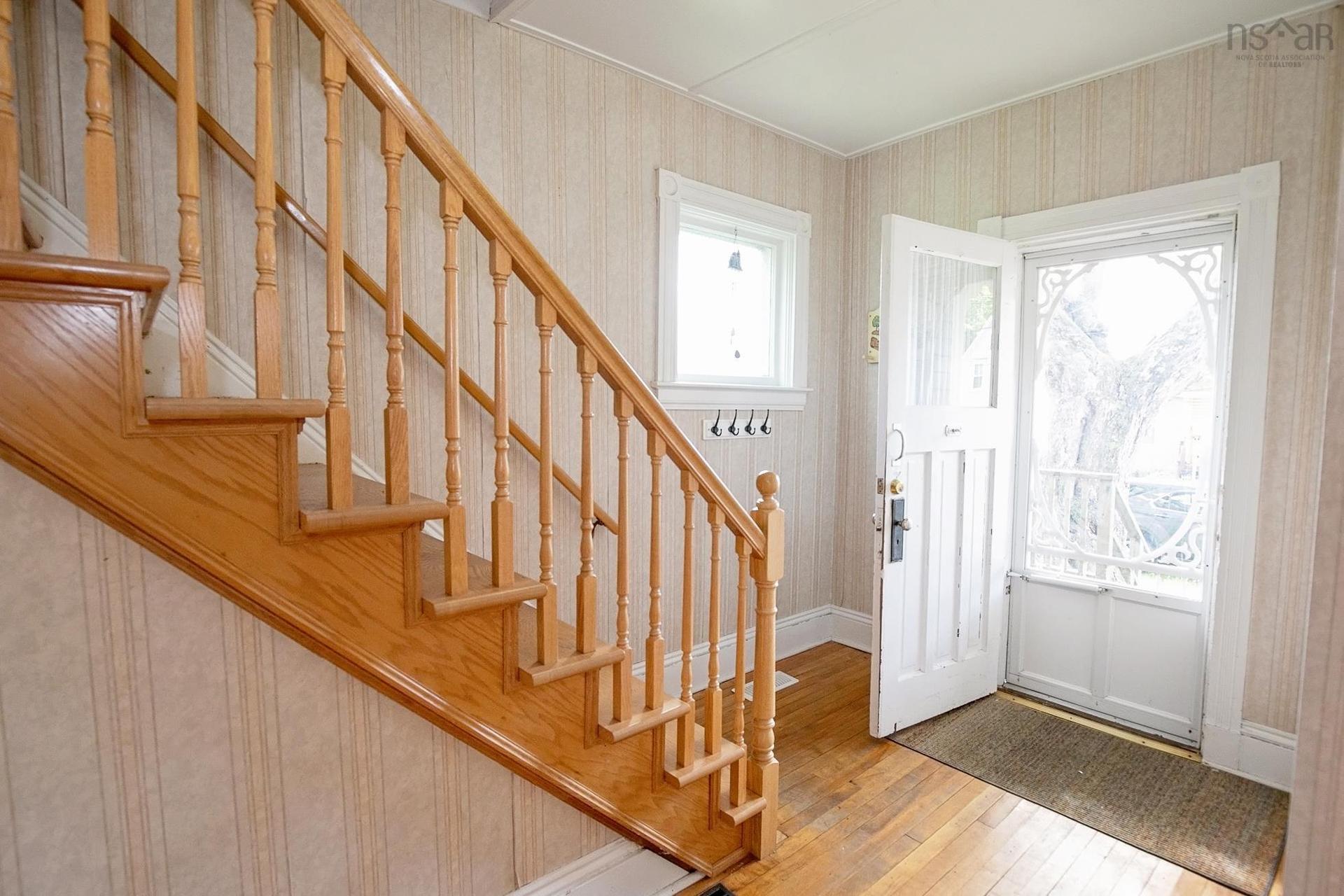 14 Clifford Street, Amherst, NS