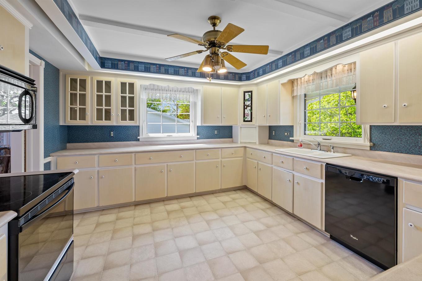 16 Montgomery Drive, Charlottetown, PE