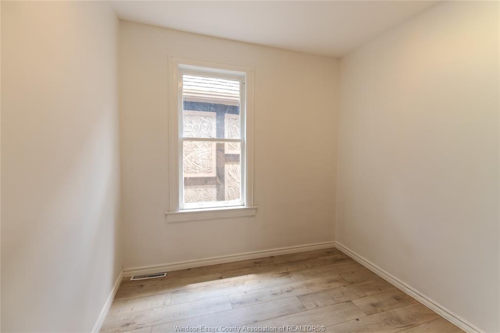 1025 Curry, Windsor, ON