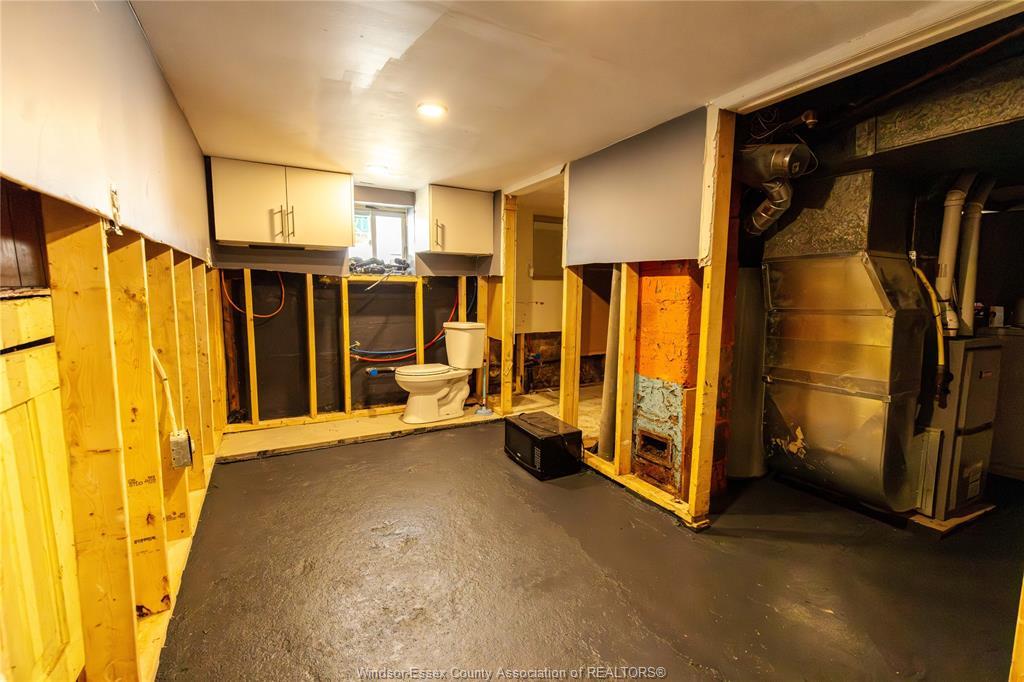 1025 Curry, Windsor, ON