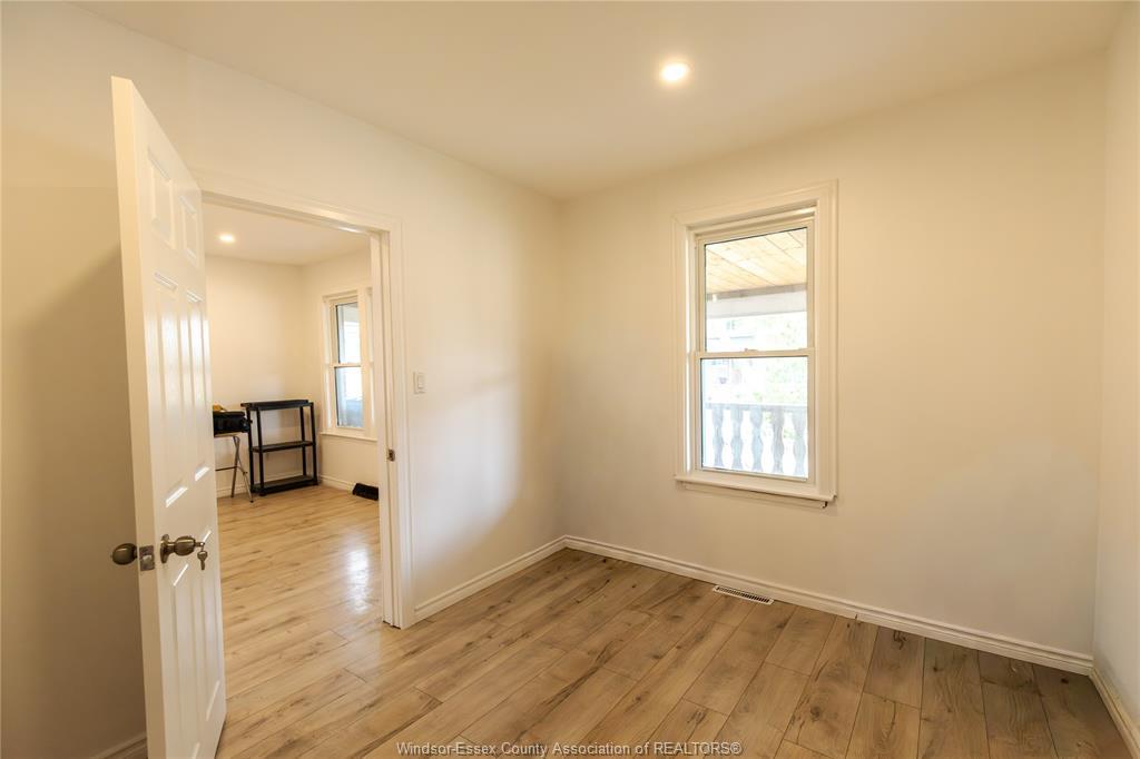 1025 Curry, Windsor, ON