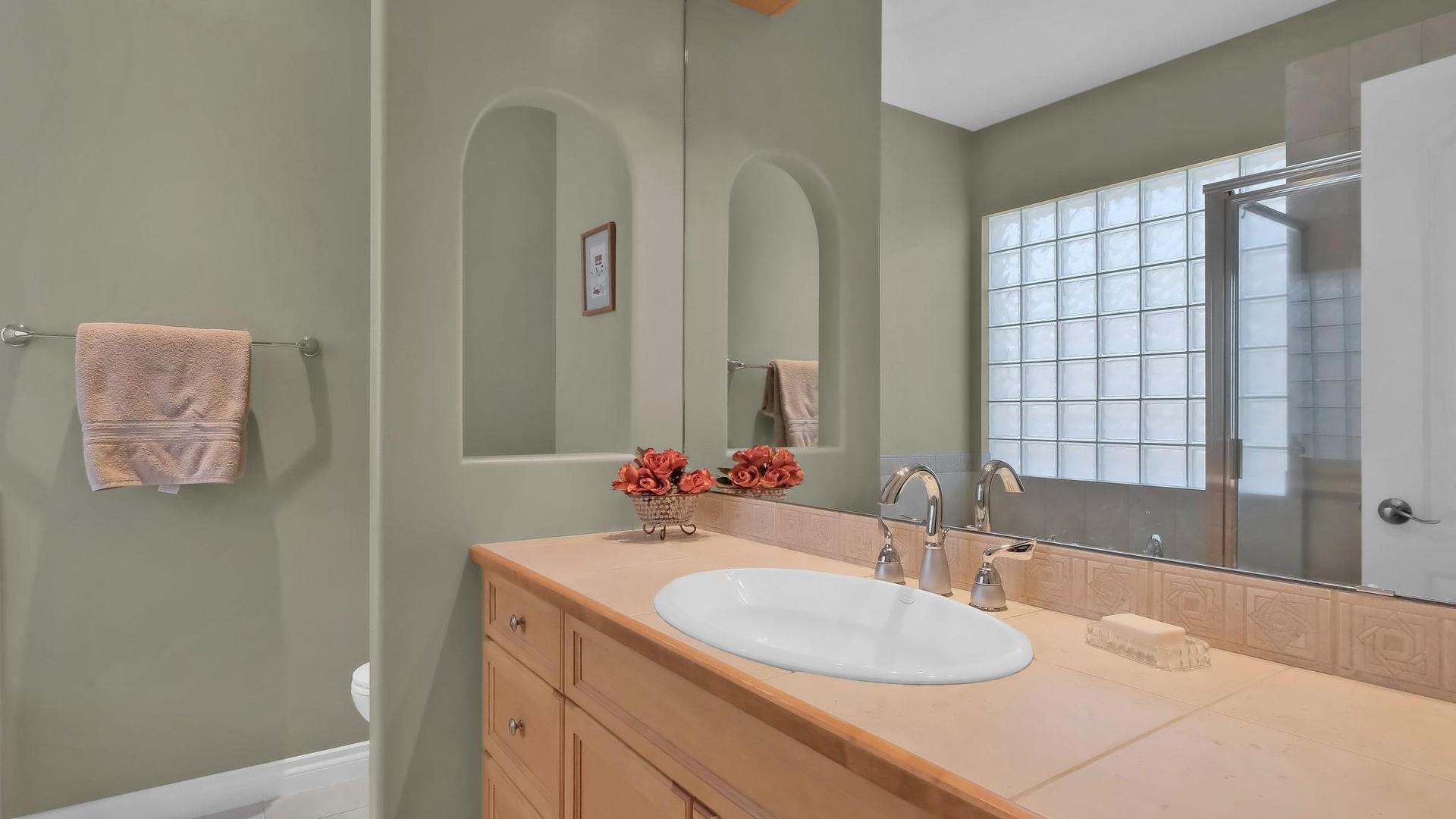 4432 Gallaghers Forest, Kelowna, BC